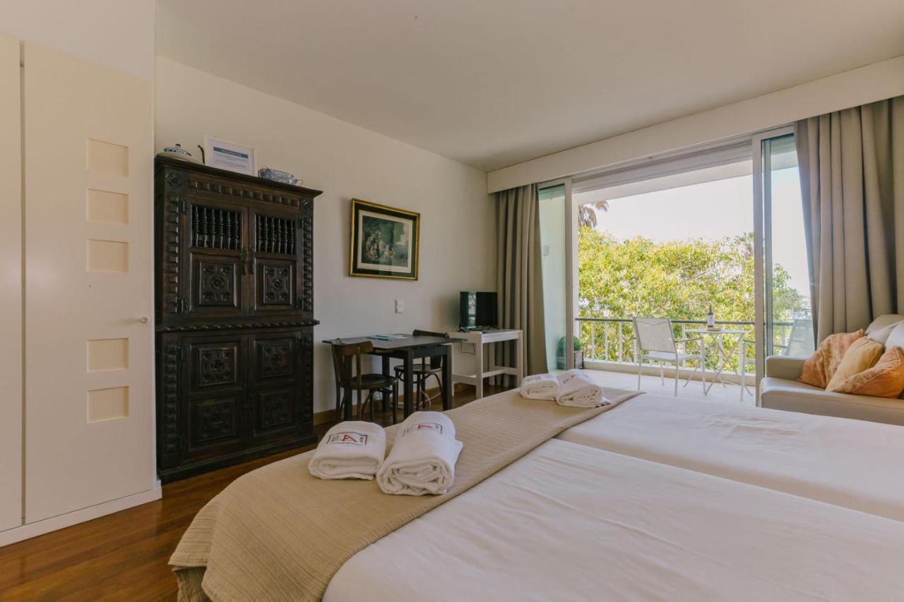 Rent4Rest Estoril Beachfront Apartments Dış mekan fotoğraf