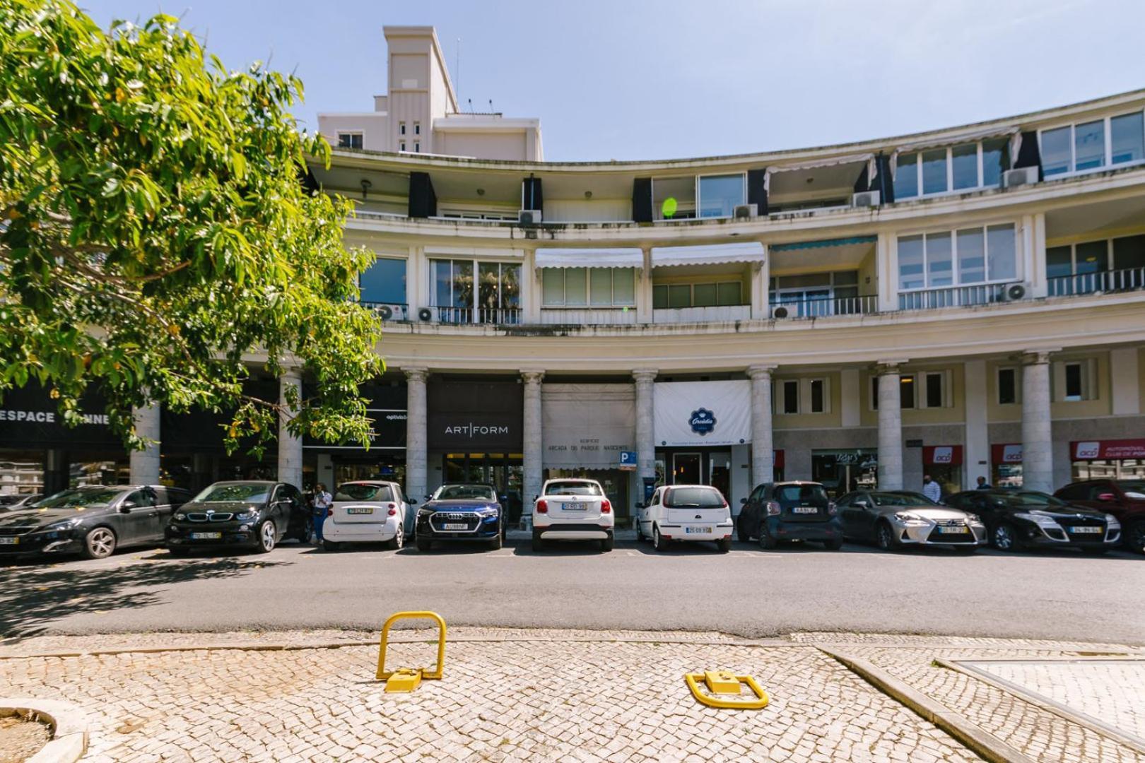 Rent4Rest Estoril Beachfront Apartments Dış mekan fotoğraf