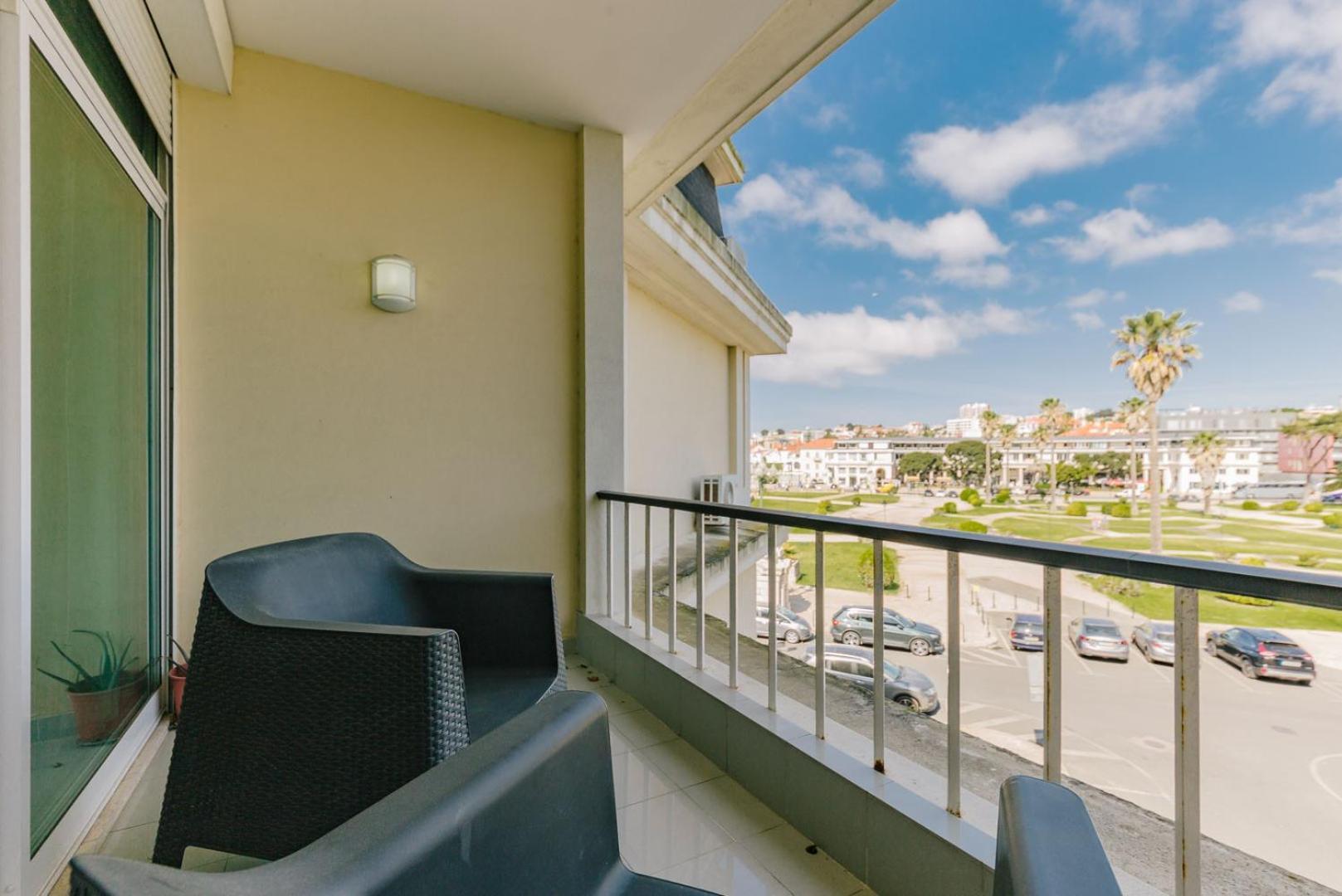 Rent4Rest Estoril Beachfront Apartments Dış mekan fotoğraf