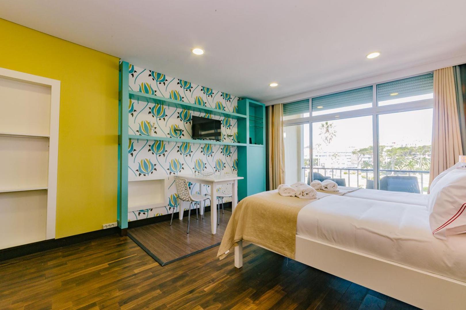 Rent4Rest Estoril Beachfront Apartments Dış mekan fotoğraf