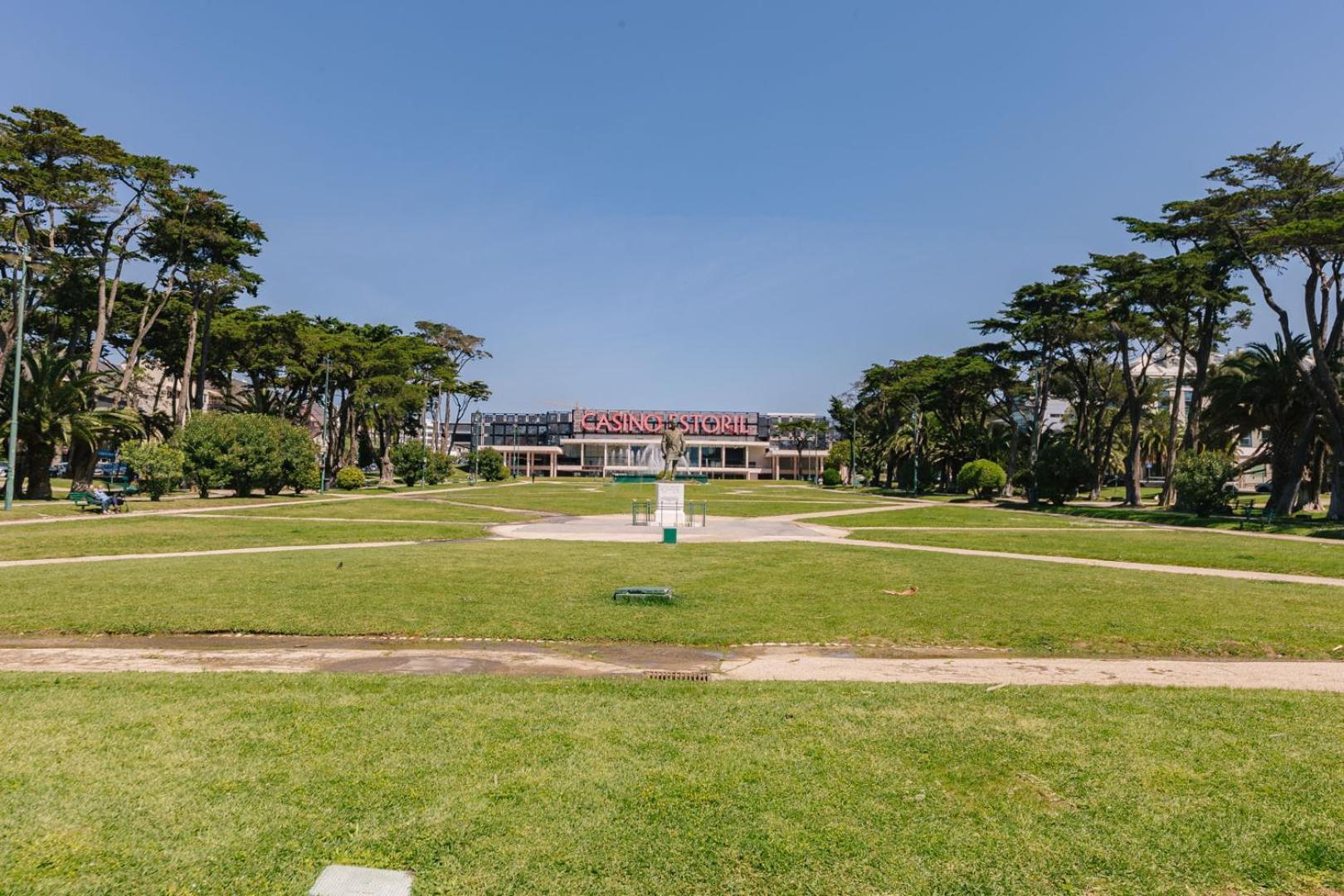 Rent4Rest Estoril Beachfront Apartments Dış mekan fotoğraf